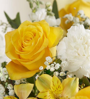 Yellow & White Delight Bouquet
