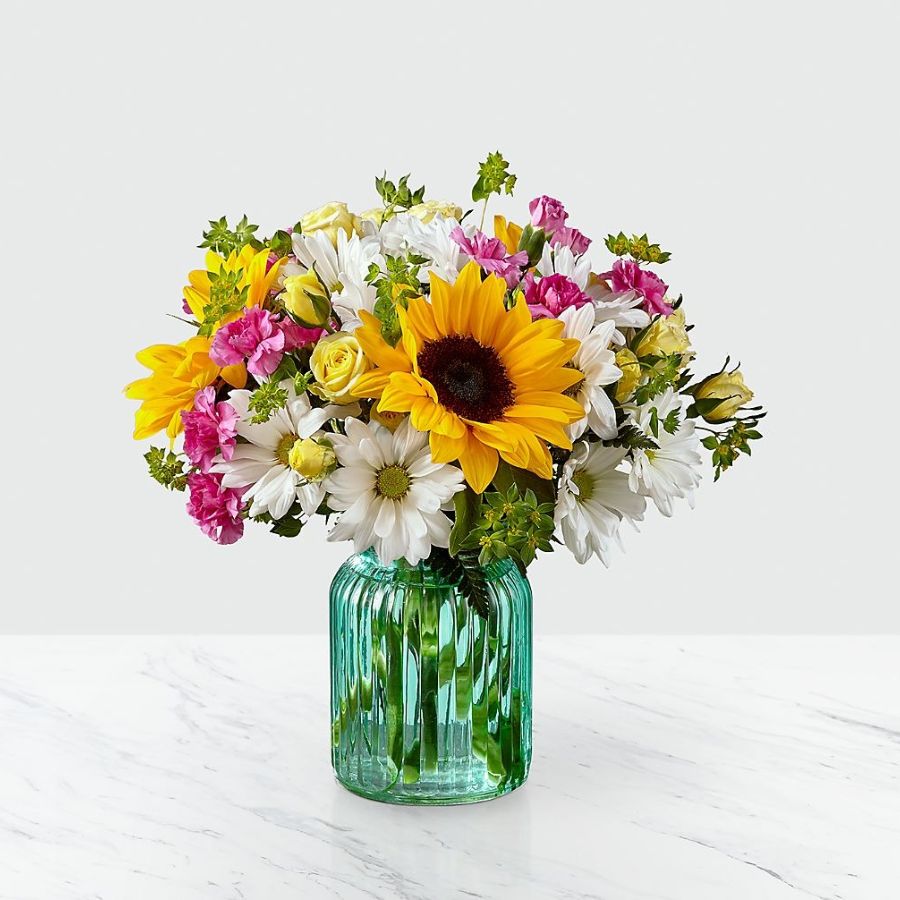 Designers Fresh Flower arrangement Spring Mix