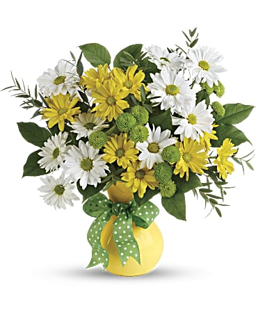 Teleflora's Daisies And Dots Bouquet
