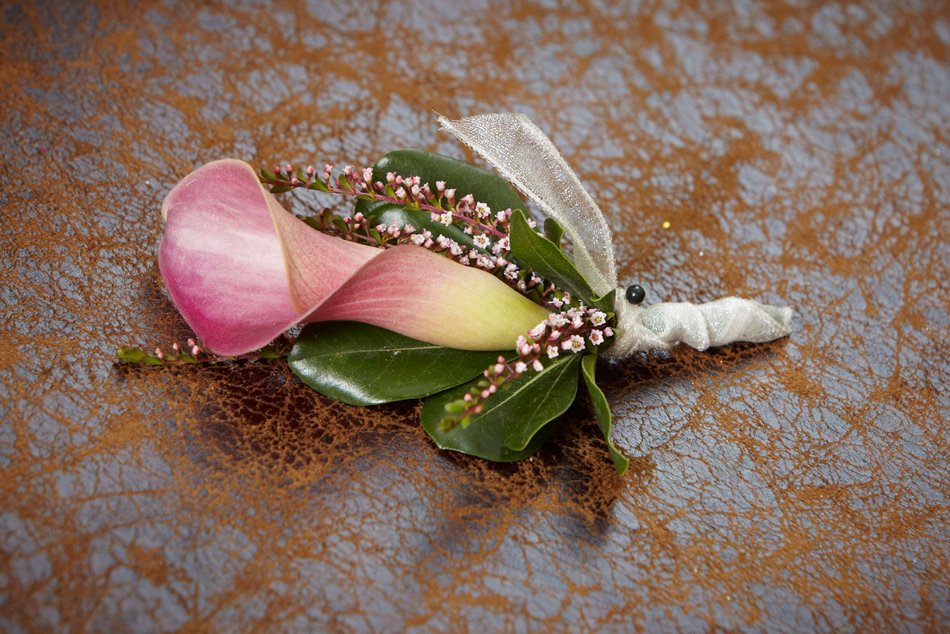 Mini Calla Lily Boutonniere AVAILABLE IN PINK AND WHITE