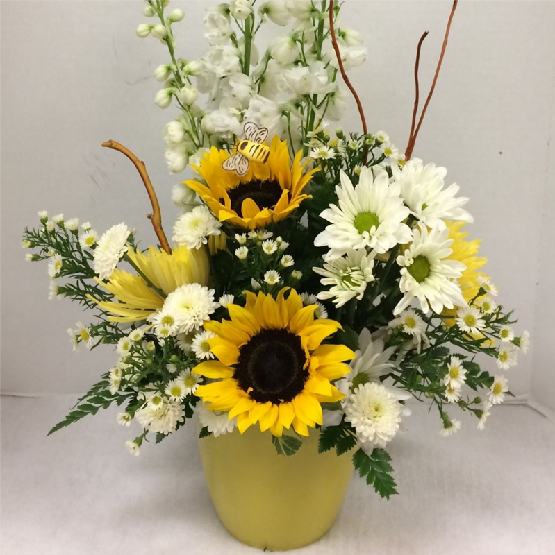 Light Summery Bouquet Flower Delivery The Villages Fl Plantation Flower Designs Gifts